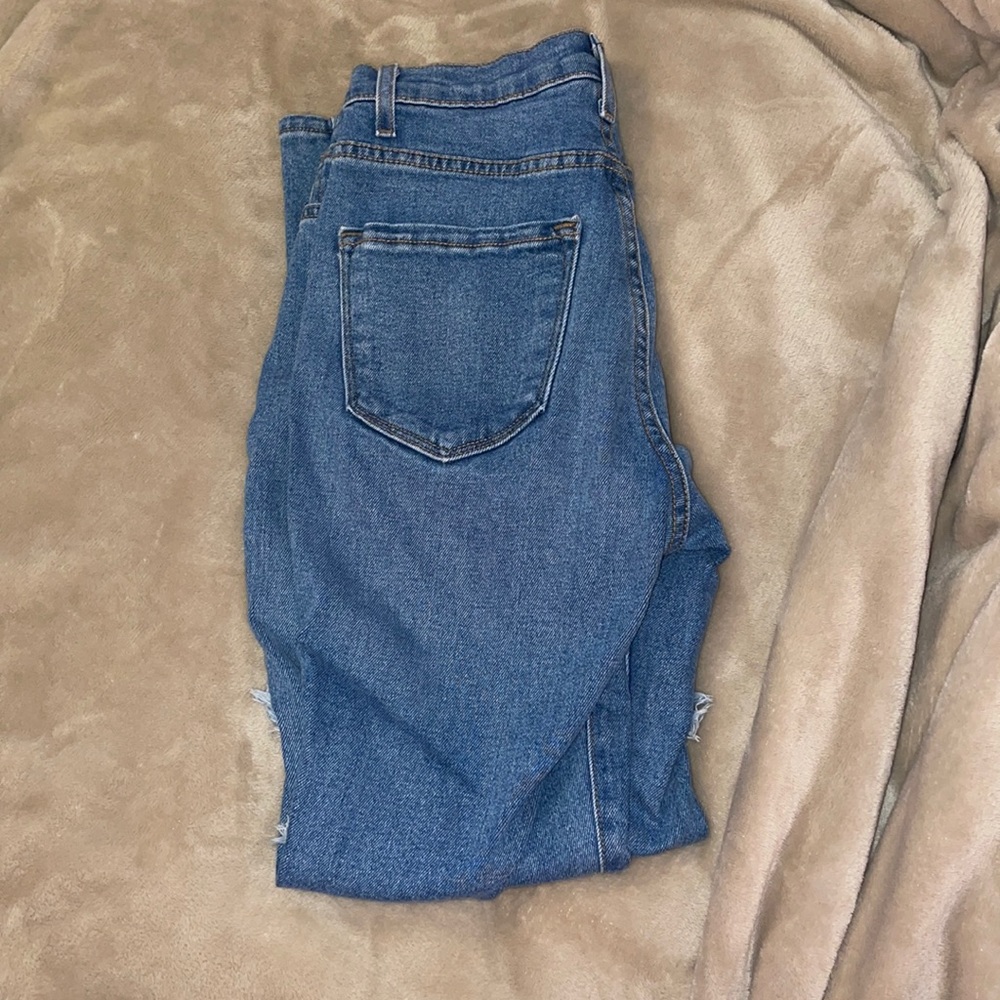 Vibrant blue jeans 👖💙